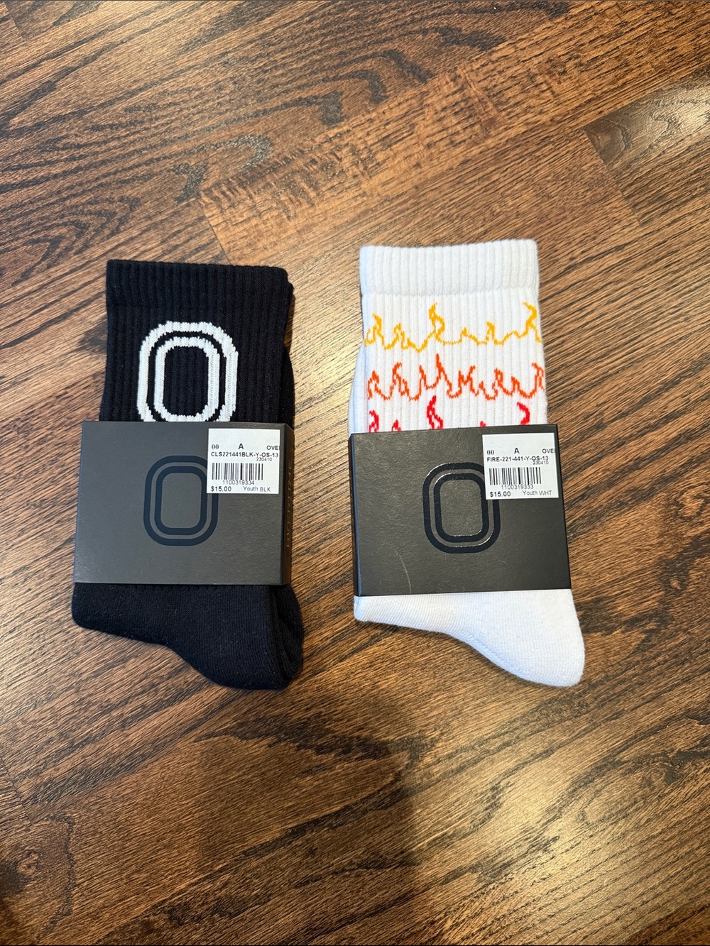 Kids Socks - Black & White New